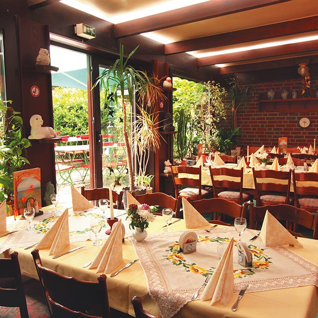 Wintergarten im Alten Brauhaus, festlich eingedeckt